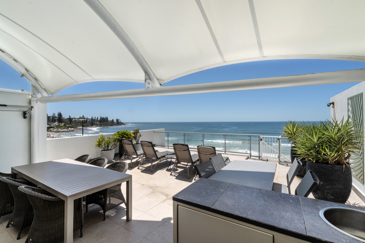 Rolling Surf Resort, 3 Bedroom Oceanfront Rooftop Superior
